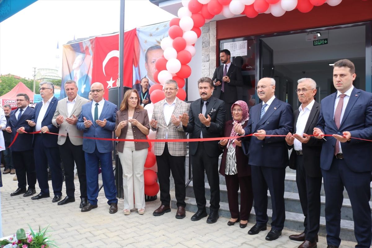 Çivril'de hayırseverlerce yaptırılan aile sağlık merkezi hizmete girdi