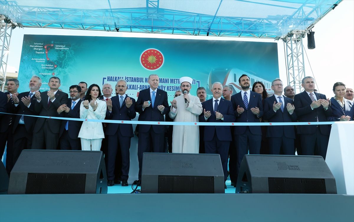 Cumhurbaşkanı Erdoğan: 69 kilometrelik metroyu tamamlayarak Türkiye’yi en uzun ve en hızlı metro hattıyla buluşturuyoruz