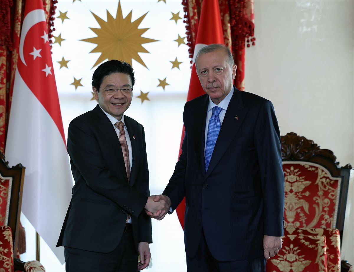 Erdoğan, Singapur Başbakanı'nı resmi törenle karşıladı
