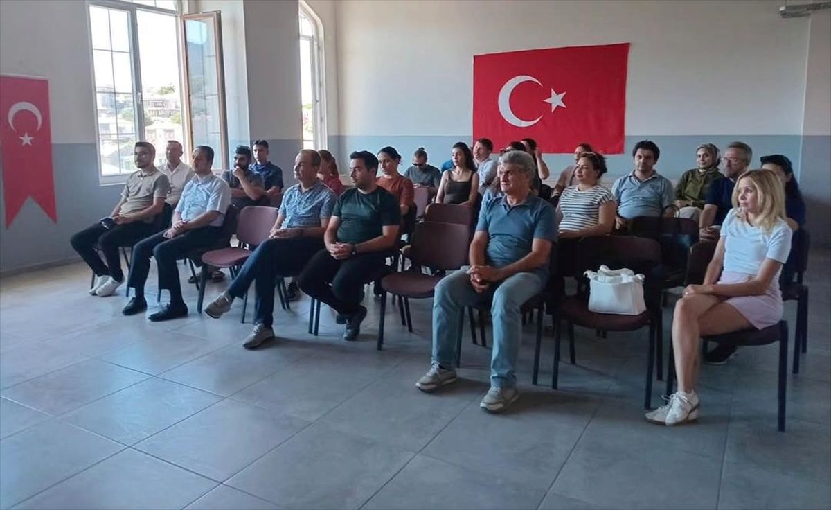 Datça'da veli ve öğretmenlere 'uyuşturucuyla mücadele' semineri verildi