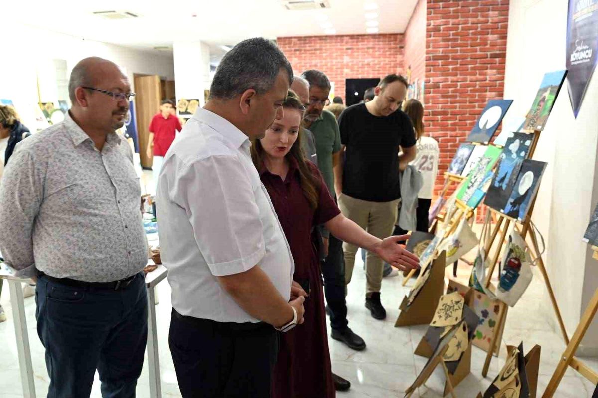 Emirdağ Mithatpaşa Ortaokulu'ndan 'Sanat Şöleni'