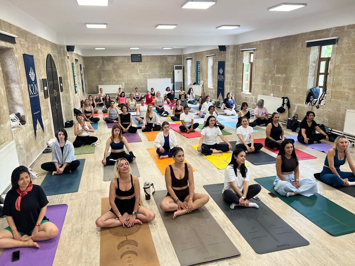 Kapadokya'da yoga festivali başladı
