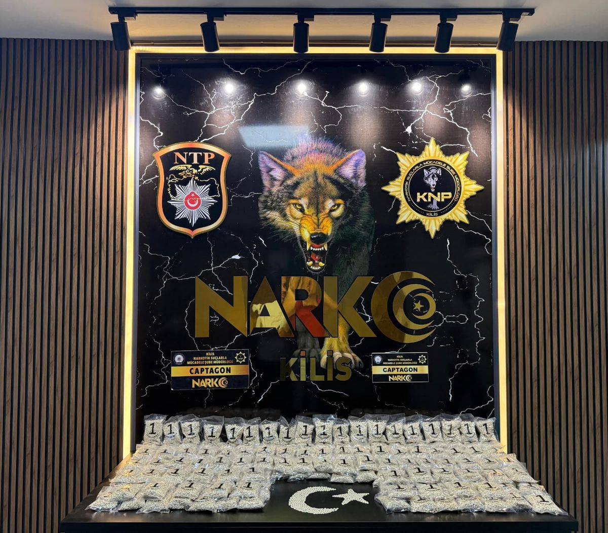 Kilis'te 275 bin uyuşturucu hap ele geçirildi; 3 tutuklama