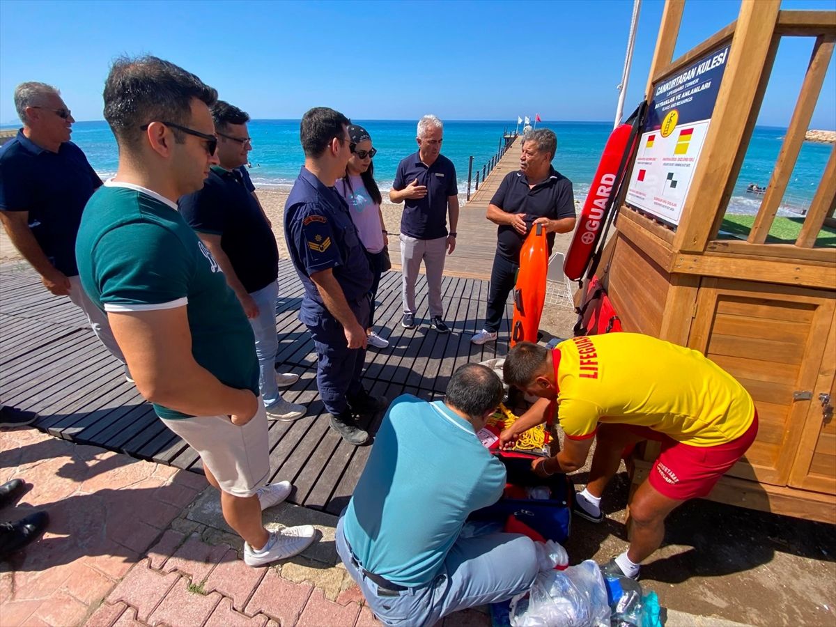 Kumluca'da yüzme alanları denetlendi