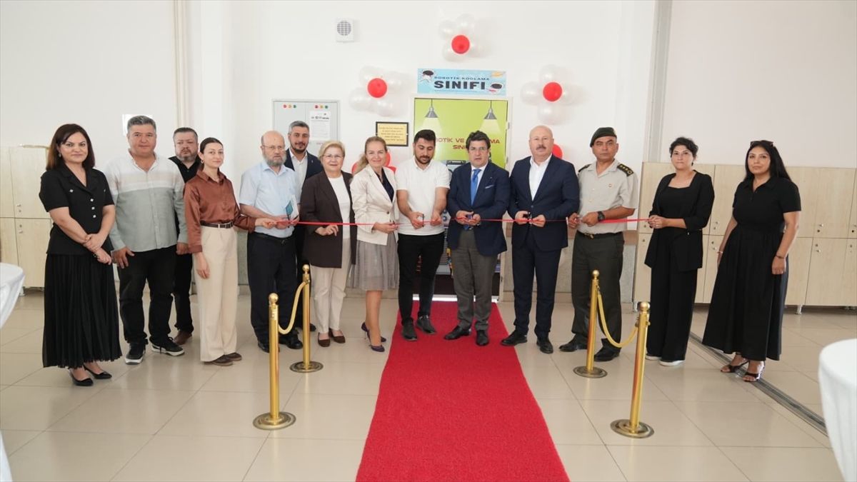 Marmaraereğlisi Anadolu İmam Hatip Lisesinde kodlama ve coğrafya sınıfları açıldı