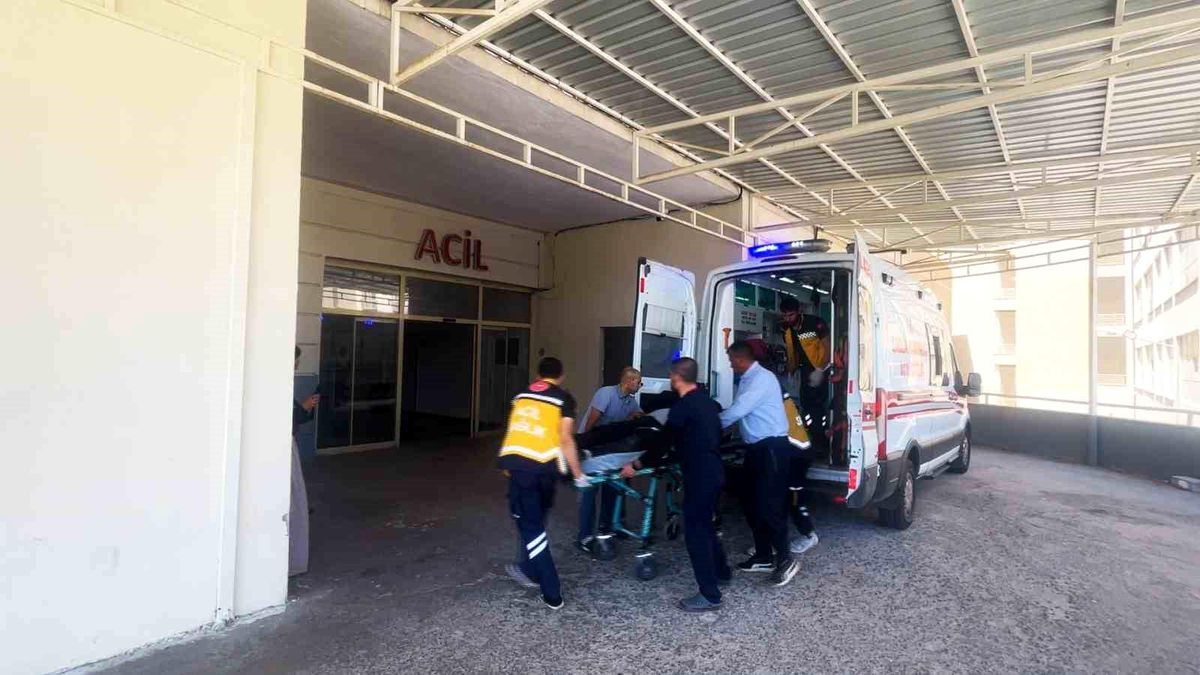 Mercimek hasadında çalışan işçiler gıda zehirlenmesi şüphesiyle hastanelik oldu