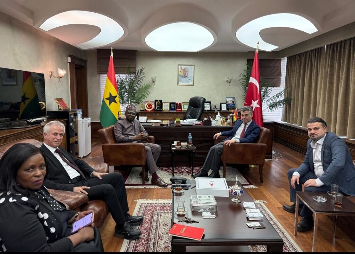 SANKON Başkanı Cevahiroğlu, Gana Büyükelçisi Deen ile Ekonomik İşbirliğini Görüştü