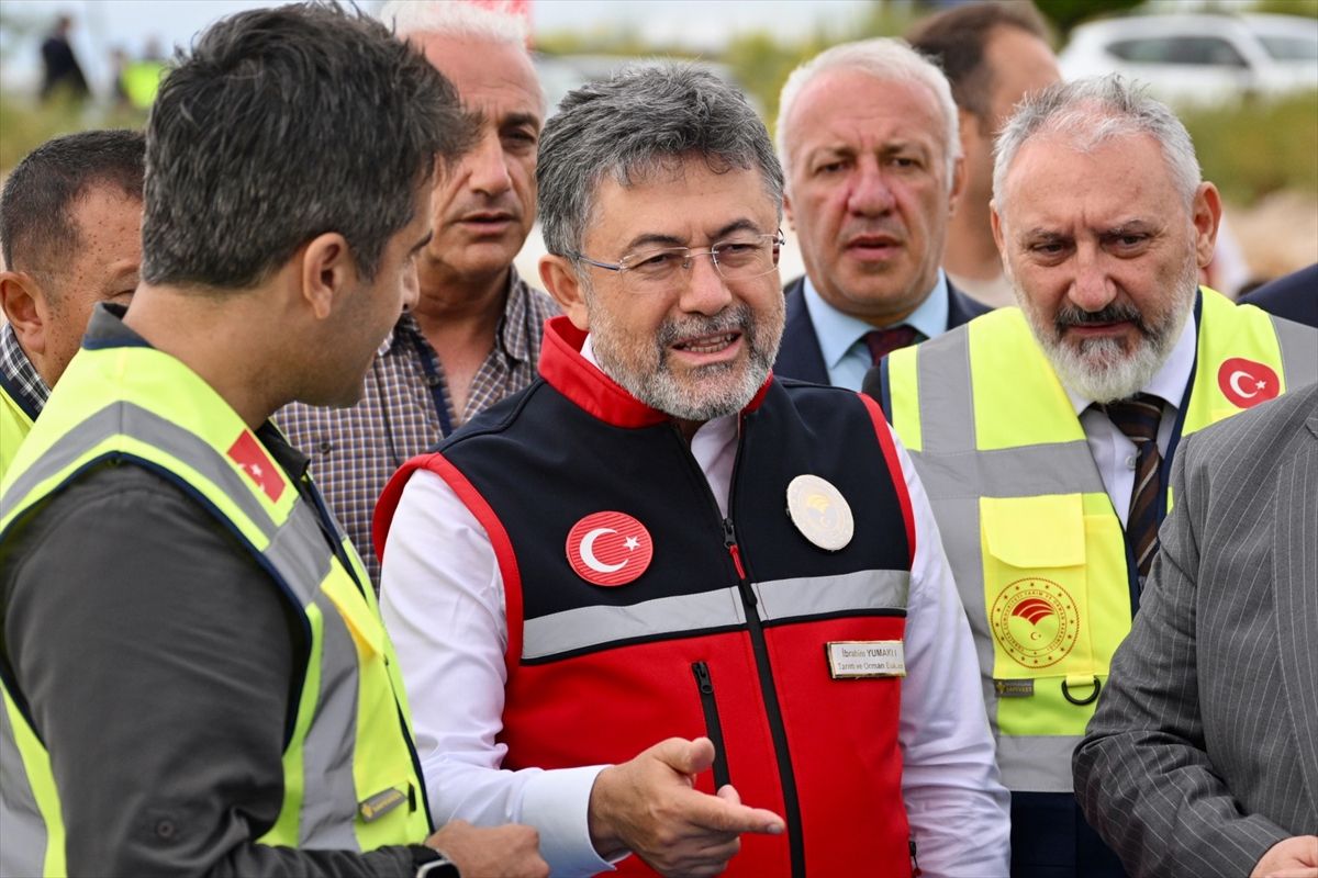 Tarım ve Orman Bakanı İbrahim Yumaklı bir açıklama yaparken