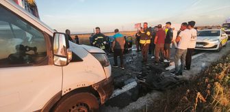 Tekirdağ'da ticari araç ile otomobilin çarpıştığı kazada 3 kişi yaralandı