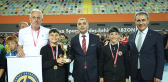 Trabzon'da 'Okul Sporları Ödül Töreni' düzenlendi