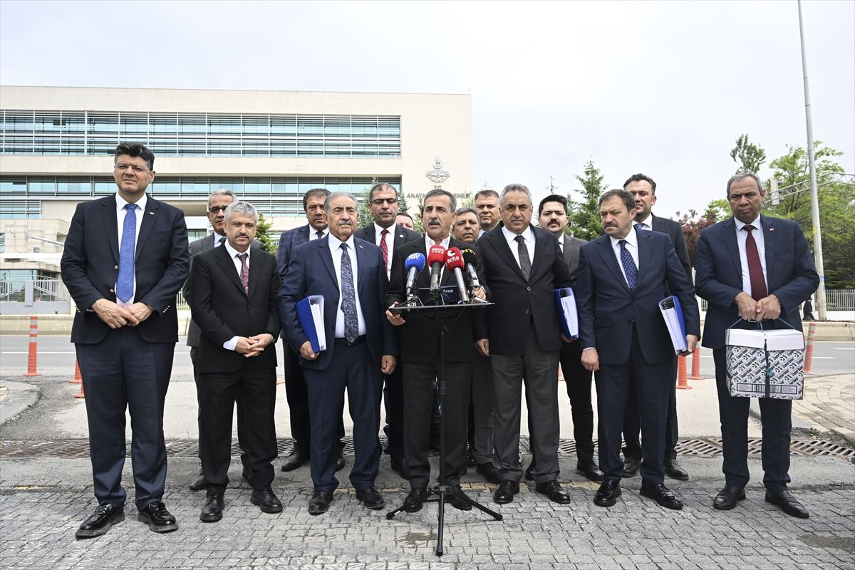 Türkiye Kamu-Sen, memur emeklilerinin ilave ek ödeme talebinin AYM gündemine alınmasını istiyor
