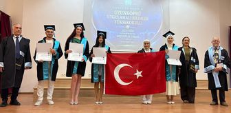 Uzunköprü Uygulamalı Bilimler Yüksekokulunda öğrenciler mezuniyet heyecanı yaşadı