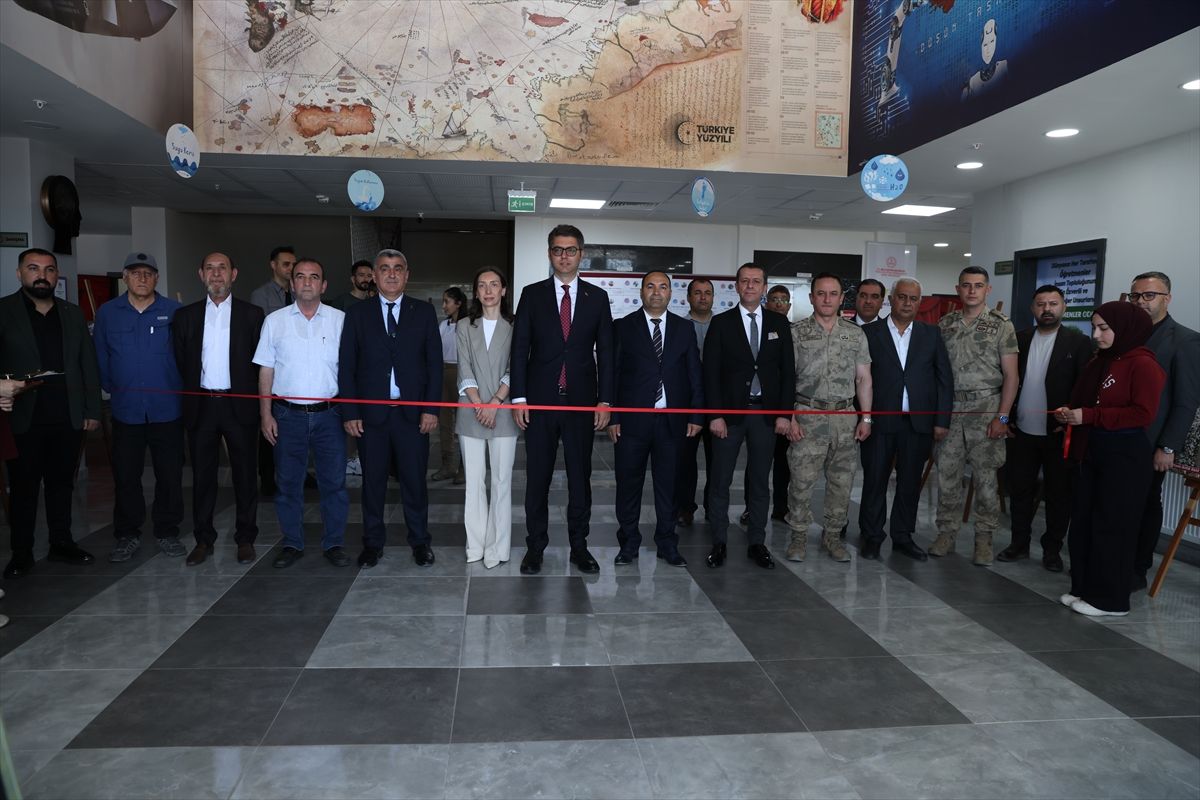 Van'da 'Erciş Arkeoloji, Tarih ve Kültürel Miras Kitabı'nın tanıtımı yapıldı
