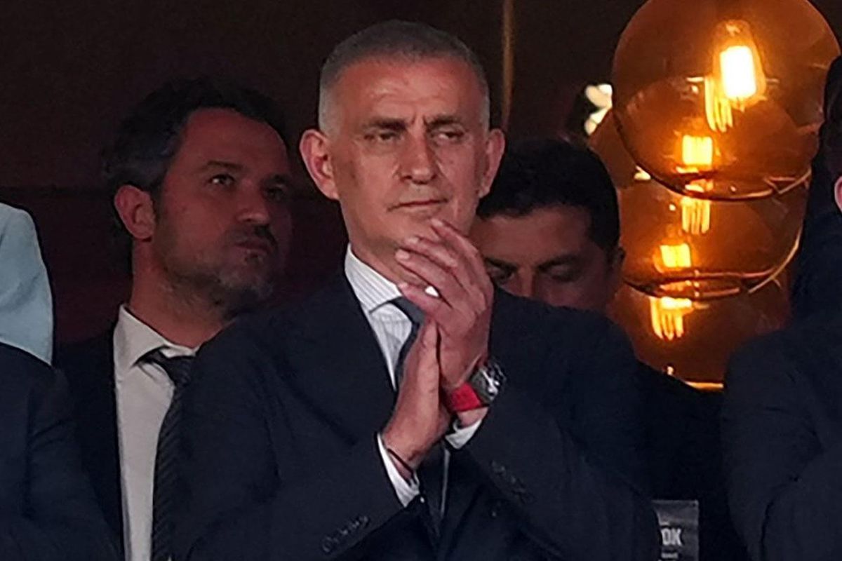 TFF Başkanı İbrahim Hacıosmanoğlu maç sonu tribünde
