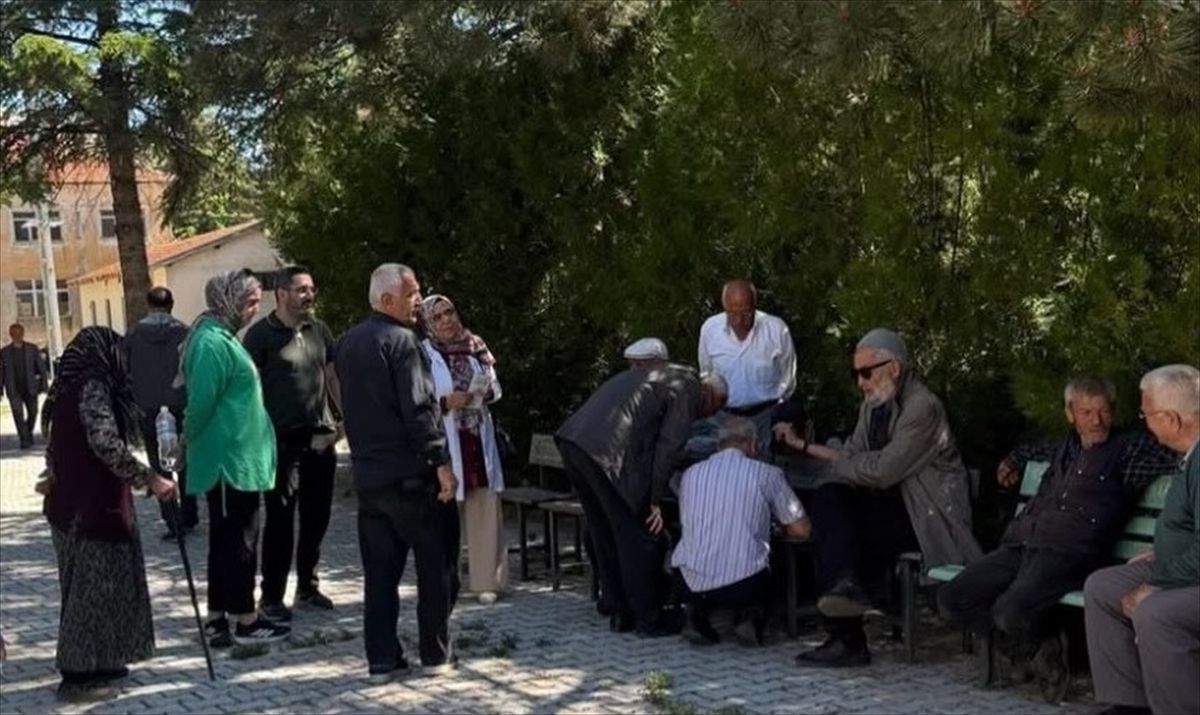 Beyşehir'de KKKA hastalığına karşı bilgilendirme ve öğrenci resim sergisi
