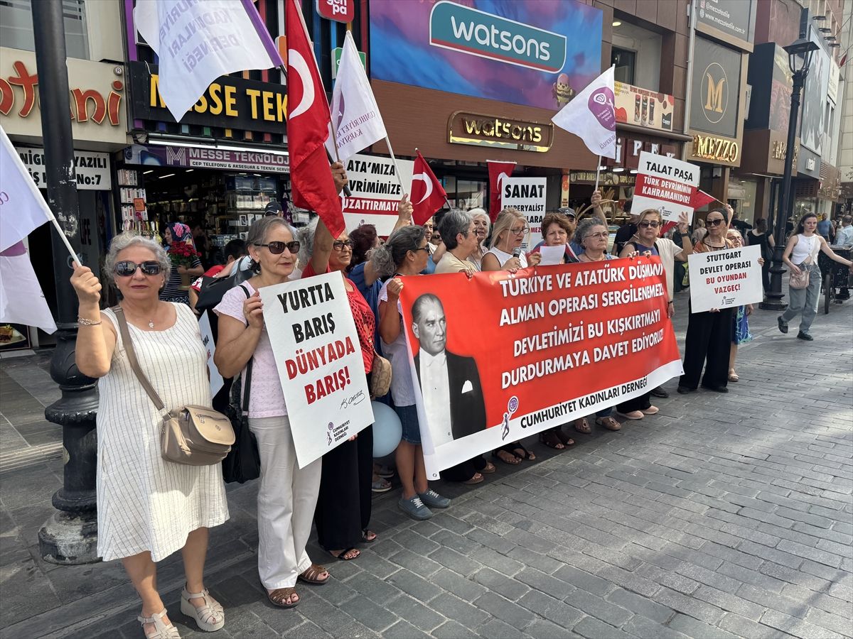 Cumhuriyet Kadınları Derneği üyelerinden Almanya'daki Atatürk temalı operaya tepki
