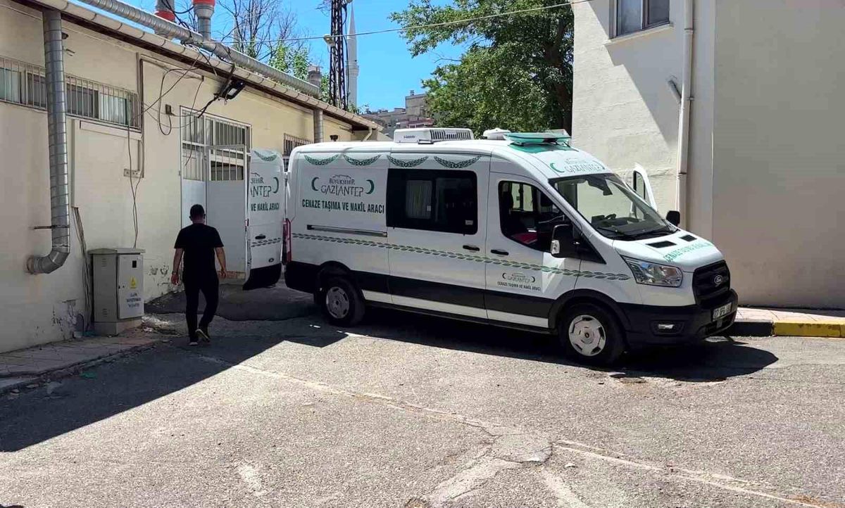 Oğlunun pompalı tüfekle vurduğu baba hayatını kaybetti