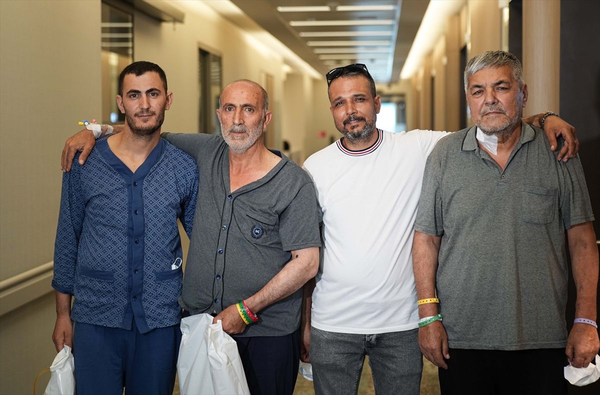 İzmir'de organ nakli ameliyatı olan babalar sağlığına kavuştu