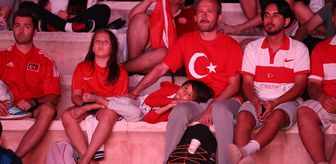 Kaş'taki Antiphellos Antik Tiyatrosu'nda milli maç heyecanı yaşanıyor