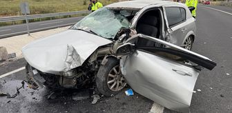 Nevşehir'de aydınlatma direğine çarpan otomobildeki çocuk öldü, 3 kişi yaralandı
