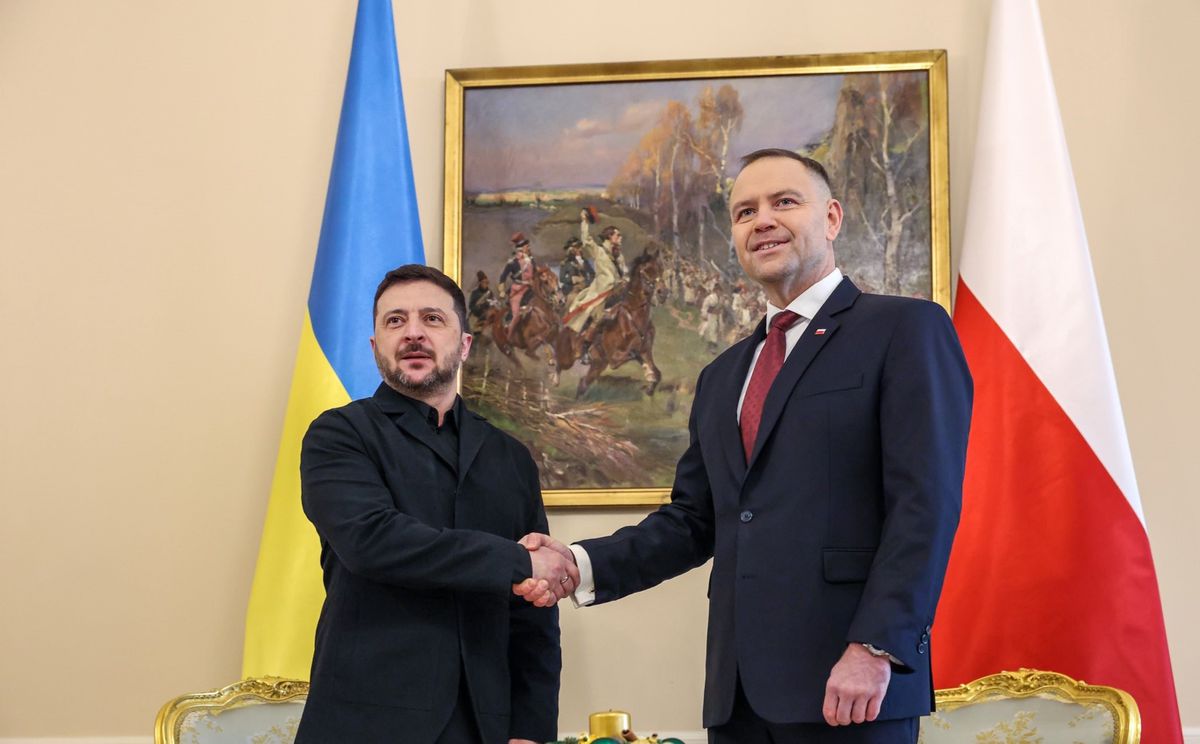 Polonya Cumhurbaşkanı Andrzej Duda'nın 'Beyaz Kartal' nişanını geri çektiğine dair haber görseli.