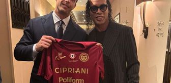 Ronaldinho futbola geri dönüyor! Eski Başakşehirli yıldızla takım arkadaşı olacak