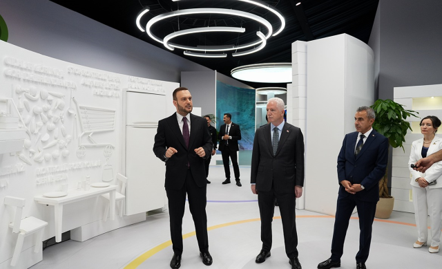 “Sürdürülebilir Bir Gelecek İçin Sıfır Atık Sergisi” ziyaretçilerini ağırlıyor 3 surdurulebilir bir gelecek ici 19971538 2411 1 m