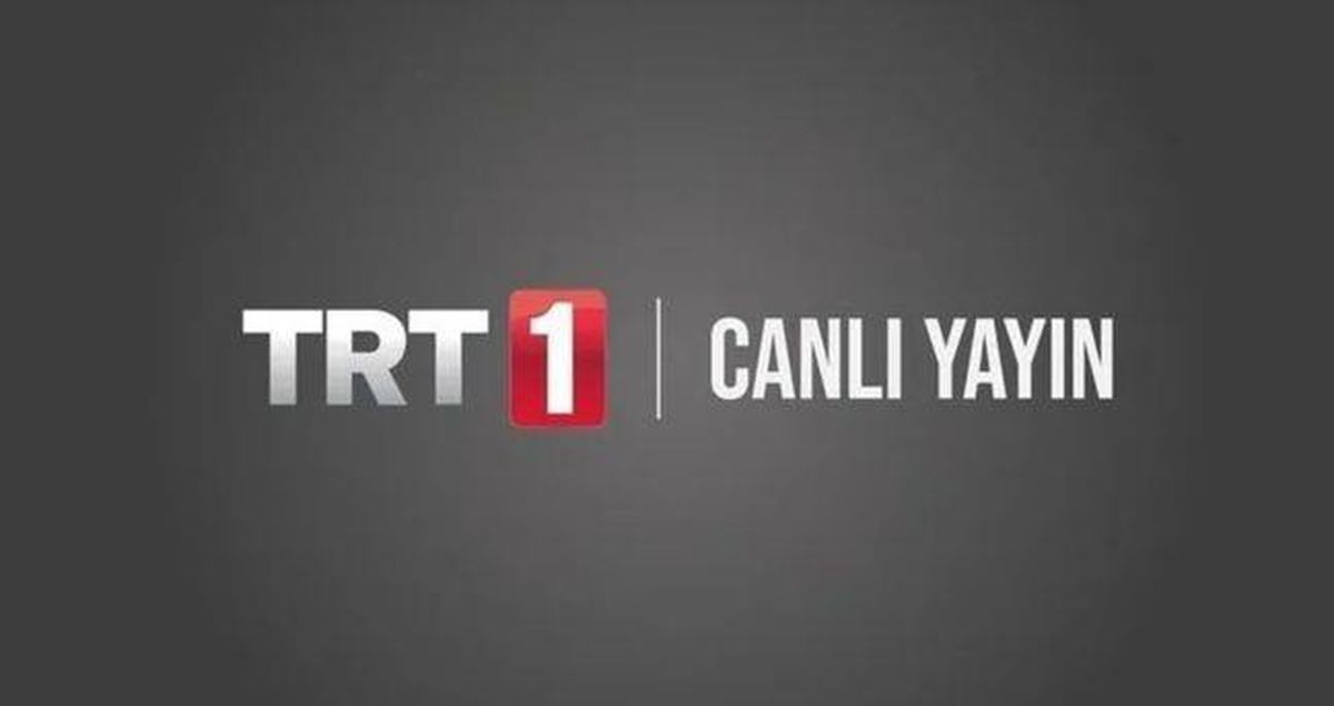 TRT 1 logosu ve Dünya Kupası maçlarını izleyen insan figürleri.