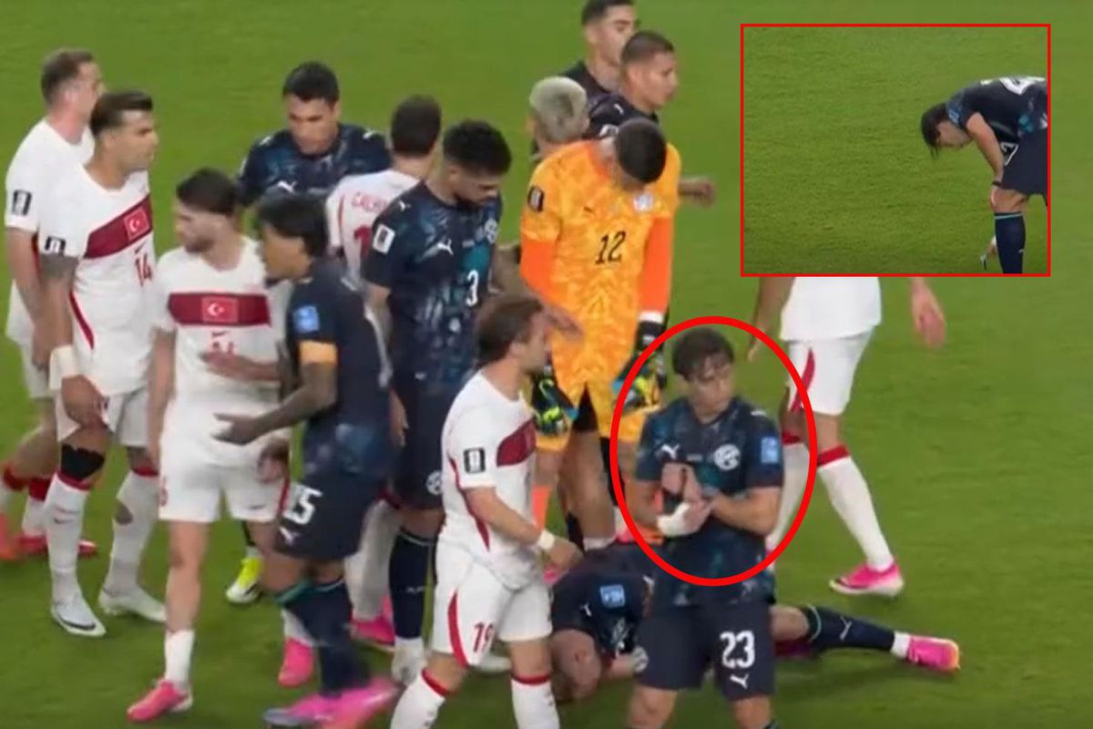 A Milli Futbol Takımı'nın Dünya Kupası'nda Paraguay'a yenildiği maçtan bir görüntü.