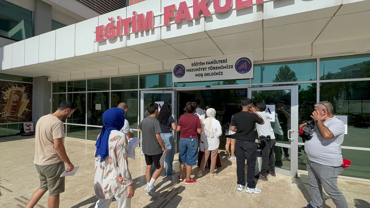 YKS'nin ilk oturumu Temel Yeterlilik Testi başladı