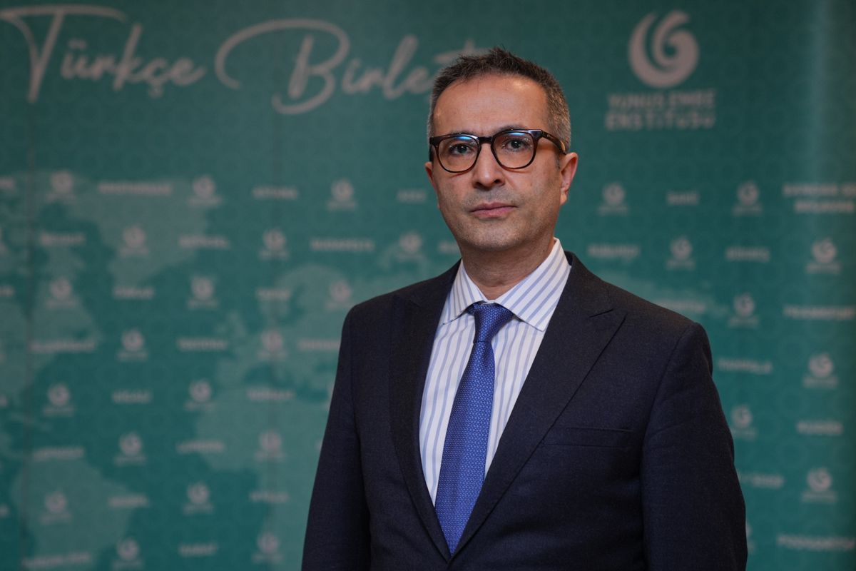 Yunus Emre Enstitüsü ve Sofya Üniversitesi temsilcileri iş birliği protokolü imzalıyor.