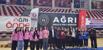 Ağrı'da İmam Hatip Spor Oyunları ödül töreni düzenlendi