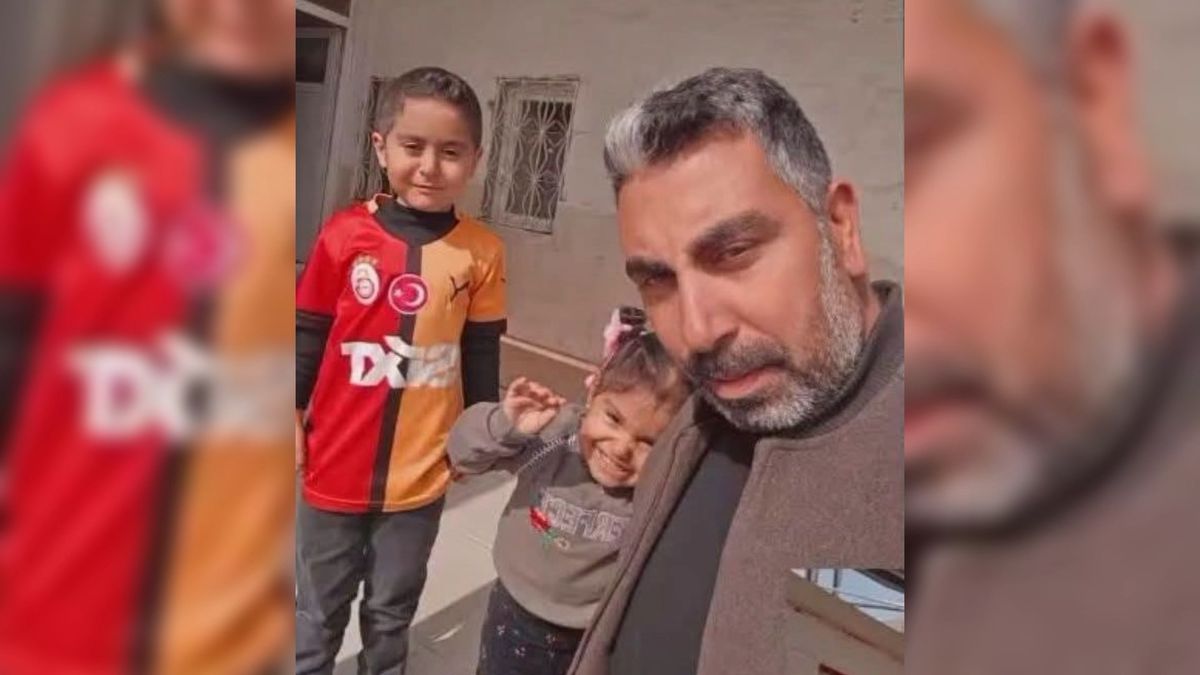 Harran'da sulama kanalına devrilen traktörün görüntüsü.