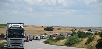 Hamzabeyli Sınır Kapısı'nda 23 kilometrelik tır kuyruğu oluştu