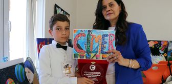 Hayalindeki CİMER'i resmedip Türkiye birincisi olan küçük ressam, ailesini ve öğretmenlerini gururlandırdı