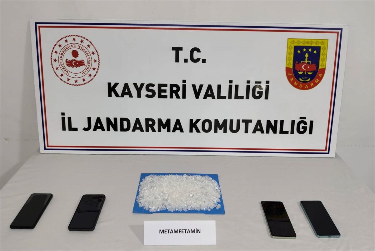 Kayseri'de uyuşturucu operasyonunda 4 zanlı yakalandı