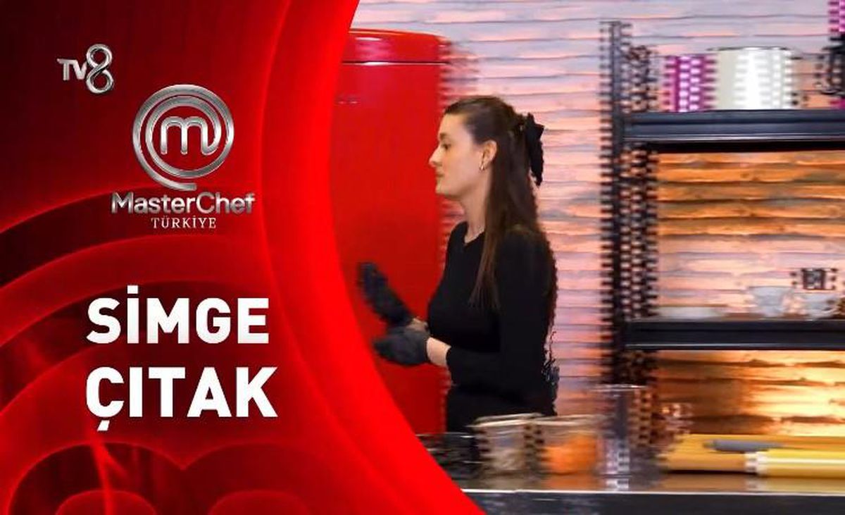 MasterChef Türkiye yarışmacısı Simge Çıtak'ın portre fotoğrafı.