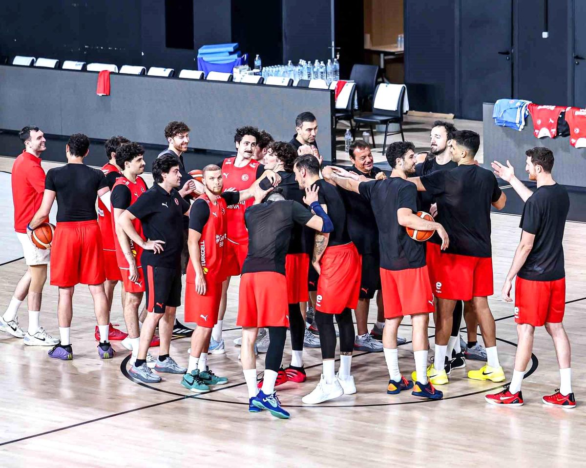 A Milli Erkek Basketbol Takımı, Bosna Hersek maçı hazırlıklarına başladı