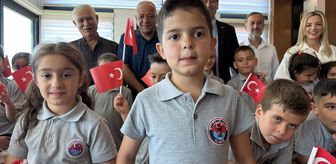 Alanya'da öğrenciler okul harçlıklarını Türk Silahlı Kuvvetleri Vakfına bağışladı