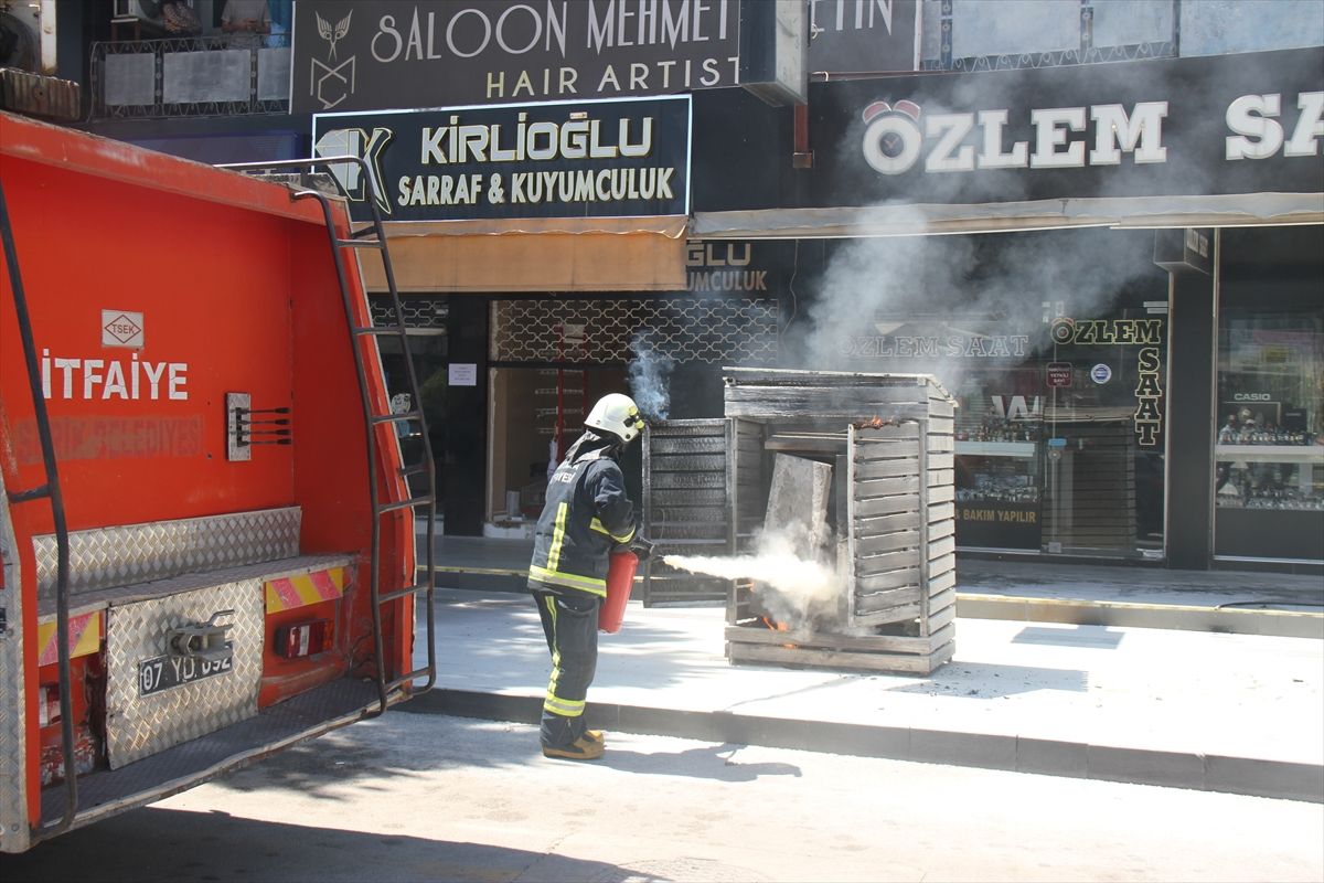 Antalya'da elektrik trafosunda çıkan yangın söndürüldü