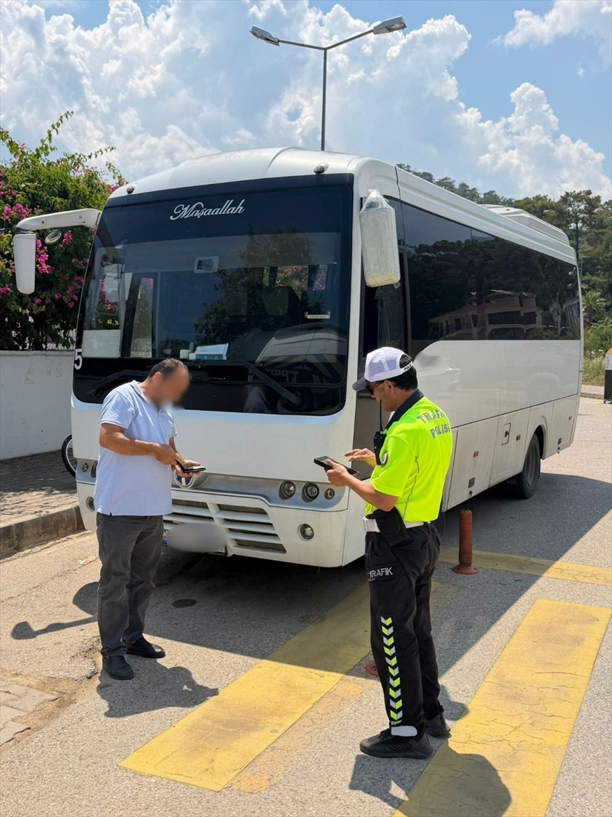 Antalya'da trafik denetimlerinde 72 bin 839 araç ve sürücü kontrol edildi