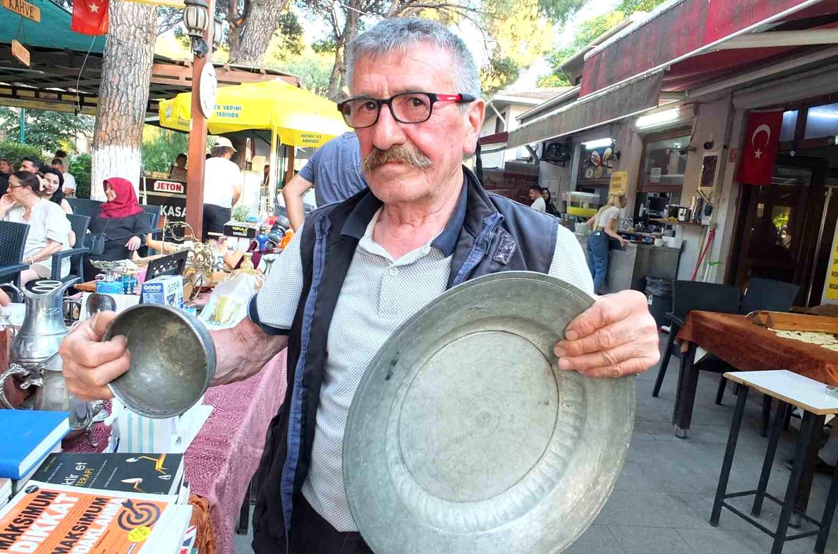 Burhaniye'de İkinci El Mezatında İshak Paşa Tabağı 7 Bin 500 Liraya Satışa Çıktı