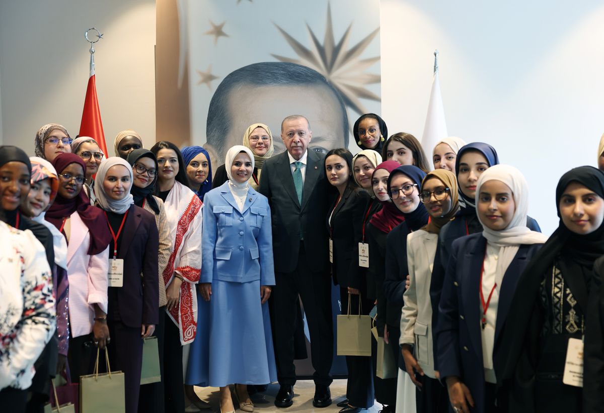 Erdoğan, 'Genç Müslüman Kadınlar Liderlik Programı' Katılımcılarını Kabul Etti