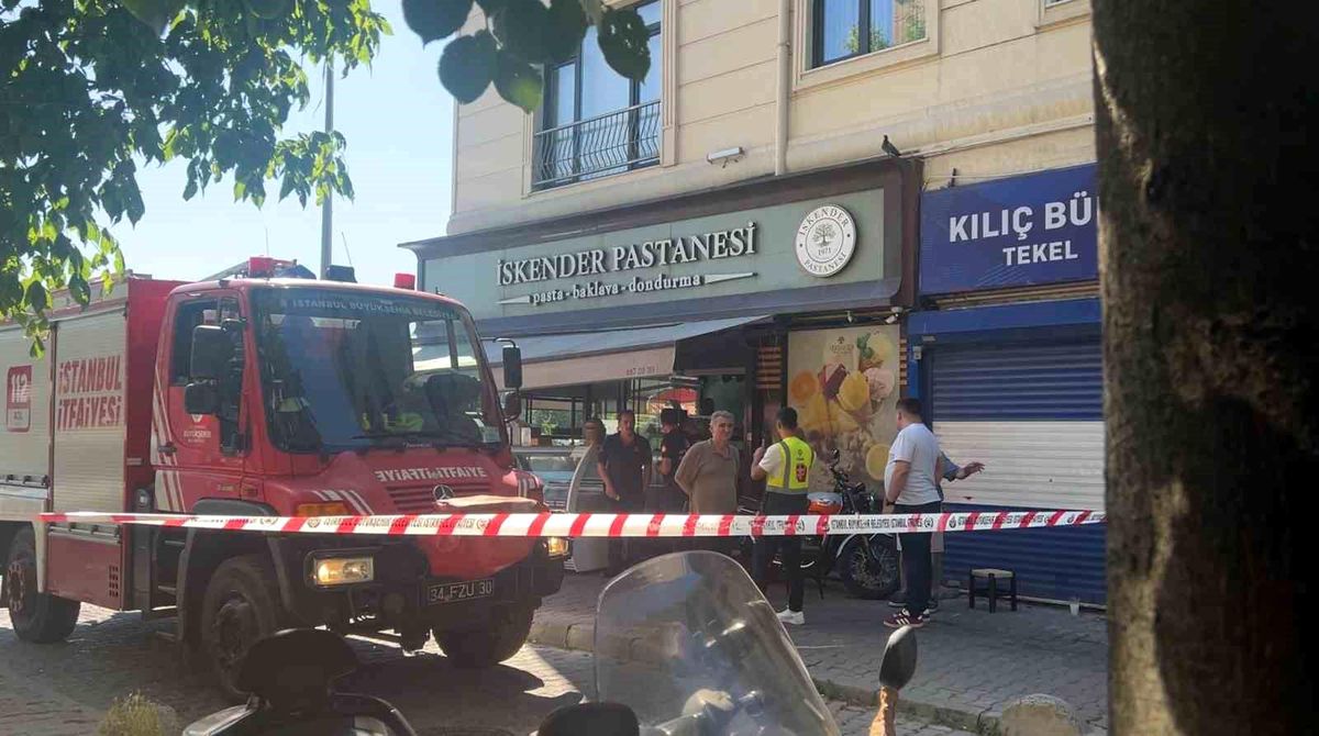 Eyüpsultan'da pastanede doğal gaz kaçağı: 5 işçi hastaneye kaldırıldı
