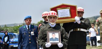 Hatay'da trafik kazası sonucu hayatını kaybeden uzman çavuşun cenazesi defnedildi
