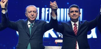 Levent Koç, AK Parti'ye geçti! Rozetini Cumhurbaşkanı Erdoğan taktı