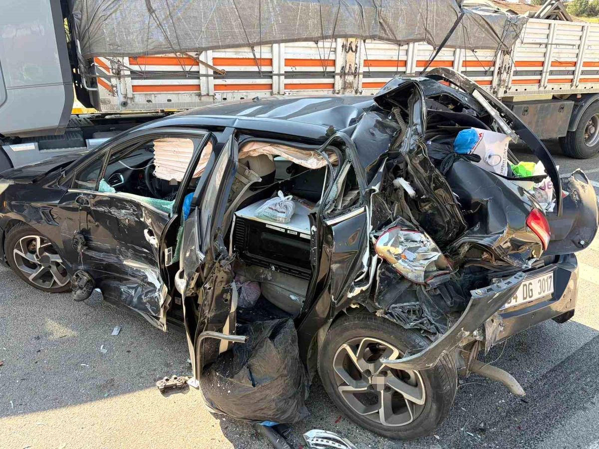 Karabük'ün Eskipazar ilçesinde meydana gelen trafik kazası