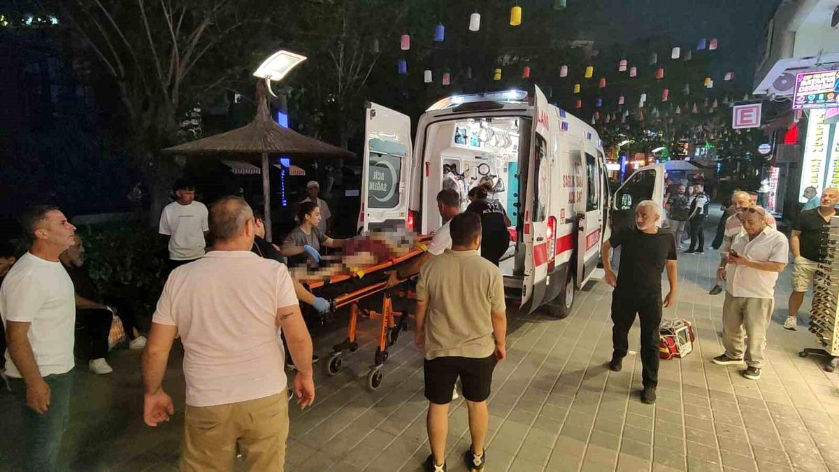 Kuşadası'nda balkondan düşen 72 yaşındaki adamın hayatını kaybettiği olayla ilgili haber.