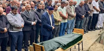 Oğlunu kurtarmak için girdiği denizde boğulma tehlikesi geçiren ve daha sonra hayatını kaybeden baba, toprağa verildi