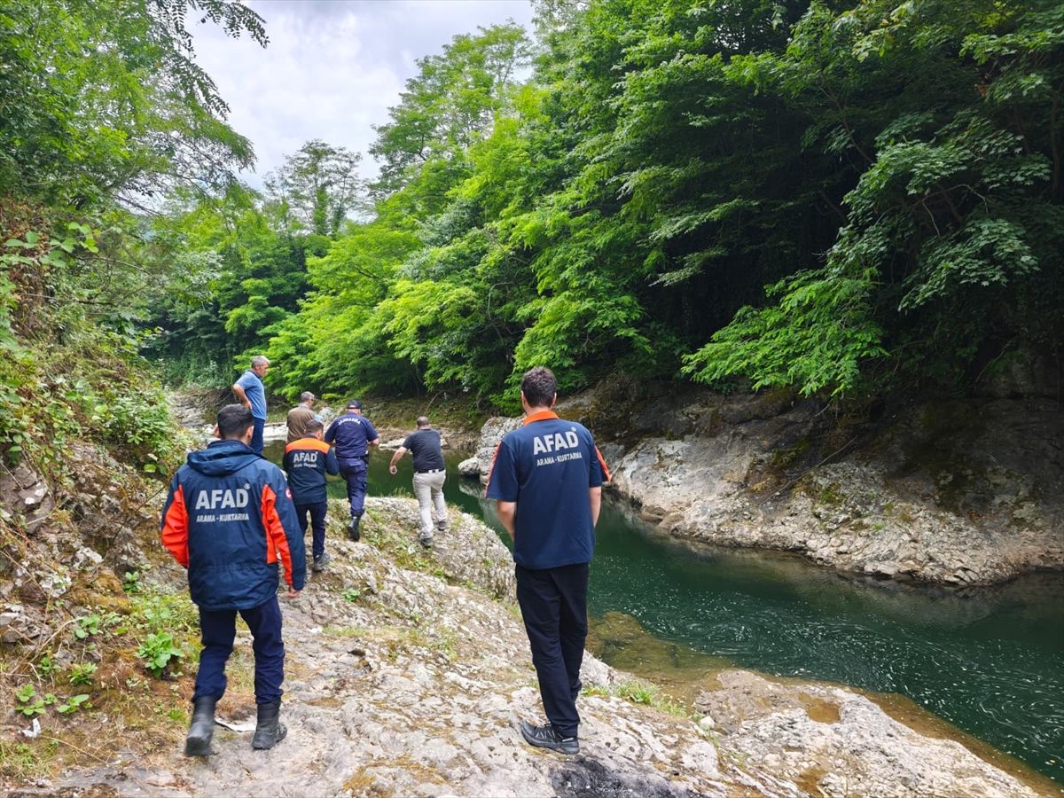 Ordu'da dereye düşen Barış Peker hayatını kaybetti.